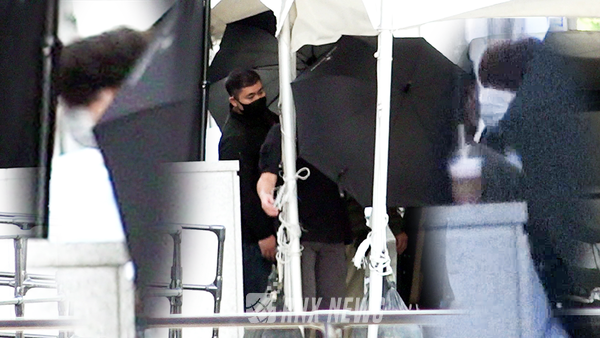 그룹 BTS ( 방탄소년단 )  ‘BTS MAP OF THE SOUL ON:E’ 리허설 출근길 [사진=RNX NEWS]