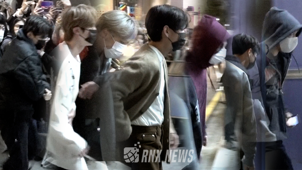 그룹 BTS ( 방탄소년단 / RM, 진, 슈가, 제이홉, 지민, 뷔, 정국) [사진=RNX NEWS]