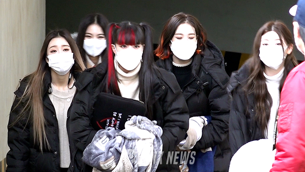 STAYC (스테이씨 / 수민, 시은, 아이사, 세은, 윤, 재이)  [사진=RNX news]