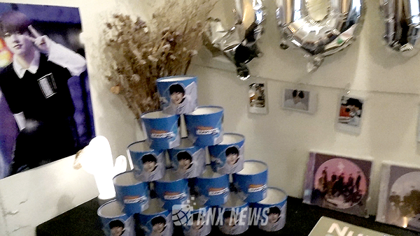 그룹 JO1 Kono Junki(河野純喜 / 코노 준키) birthday cafe  [사진=RNX news]