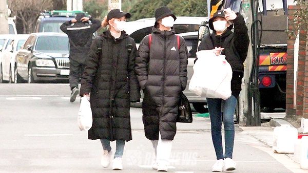 걸그룹 NiziU ( 니쥬 / 리쿠, 리마, 니나)  [사진=RNX news]