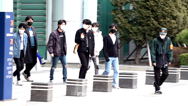 그룹 온앤오프 (ONF / 효진, 이션, 제이어스, 와이엇, MK, 유  [사진=RNX news]