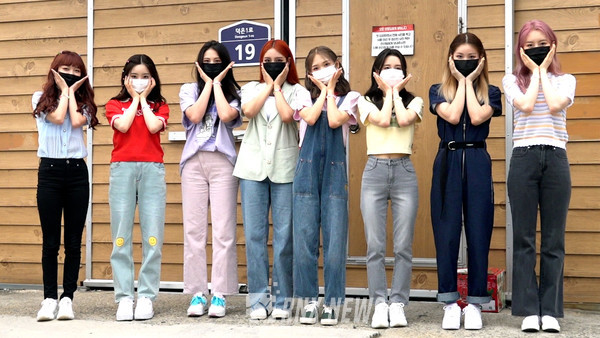 그룹 LIGHTSUM (라잇썸 / 상아, 초원, 나영, 히나, 주현, 유정, 휘연, 지안) [사진=RNX news]