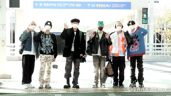 P1Harmony (기호, 테오, 지웅, 인탁, 소울, 종섭) [사진=RNX news]