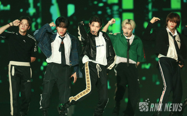 그룹 Stray Kids(스트레이 키즈/방찬, 리노, 창빈, 현진, 한, 필릭스, 승민, 아이엔) [사진=RNX news]