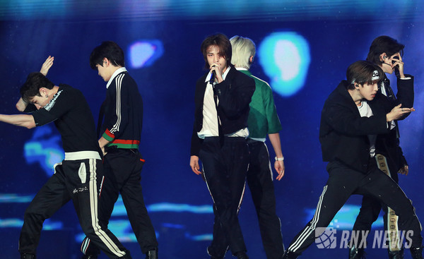 그룹 Stray Kids(스트레이 키즈/방찬, 리노, 창빈, 현진, 한, 필릭스, 승민, 아이엔) [사진=RNX news]