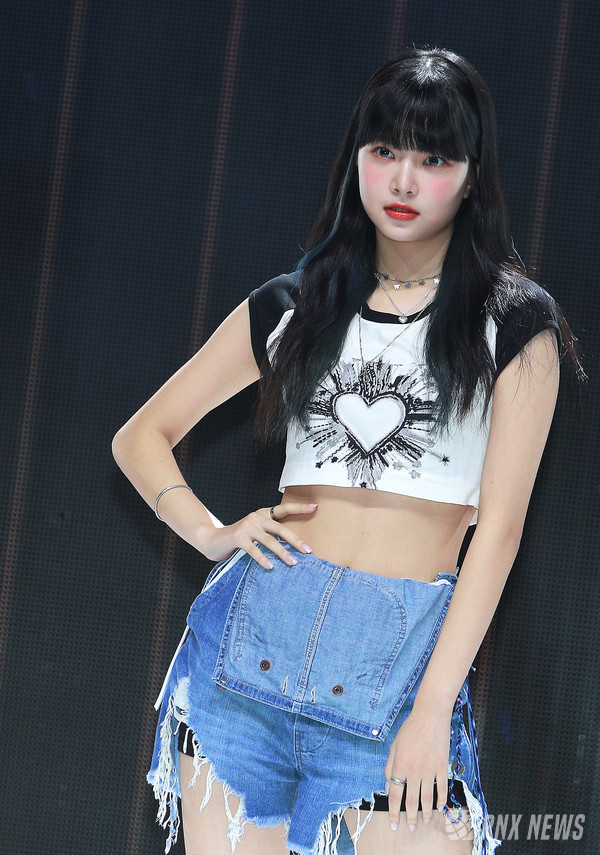 그룹 LE SSERAFIM (김채원, 사쿠라, 허윤진, 카즈하, 홍은채)  사진/영상=RNX news]