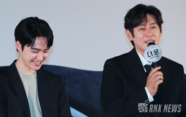 '지천명 아이돌' 설경구와 '아이돌' 도경수 [사진/영상=RNX news]