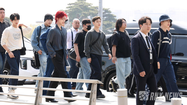 그룹 ZEROBASEONE(ZB1/성한빈, 김지웅, 장하오, 석매튜, 김태래, 리키, 김규빈, 박건욱, 한유진) [사진/영상=RNX news]