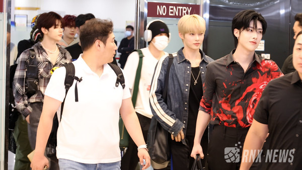 그룹 ZEROBASEONE (김지웅, 장하오, 성한빈, 석매튜, 김태래, 리키, 김규빈, 박건욱)  [사진=RNX news]