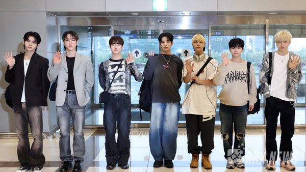 그룹 ALL(H)OURS(올아워즈 / 건호, 유민, 제이든, 민제, 마사미, 현빈, 온[사진/영상=RNX news]