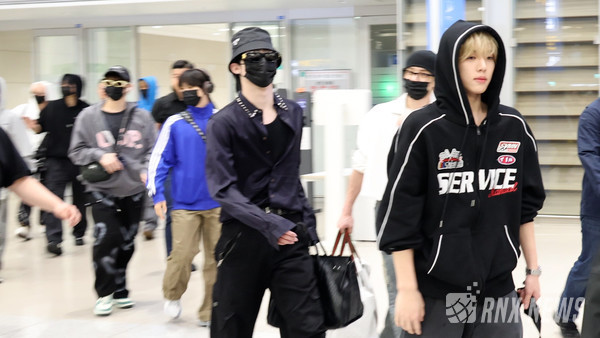 그룹 ZEROBASEONE (김지웅, 장하오, 성한빈, 석매튜, 김태래, 리키, 김규빈, 박건욱)  [사진=RNX news]