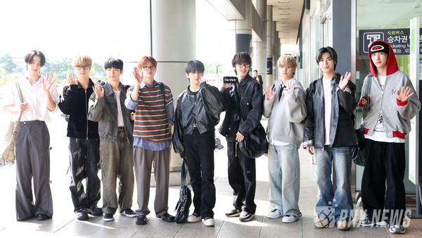 그룹  xikers(싸이커스/민재, 준민, 수민, 진식, 현우, 정훈, 세은, 유준, 헌터, 예찬) [사진/영상=RNX news]