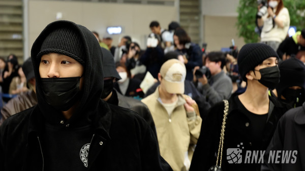 Seventeen(에스쿱스, 조슈아, 준, 호시, 원우, 우지, 디에잇, 민규, 도겸, 승관, 버논, 디노) [사진/영상=RNX news]