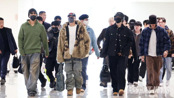 Seventeen(에스쿱스, 조슈아, 준, 호시, 원우, 우지, 디에잇, 민규, 도겸, 승관, 버논, 디노) [사진/영상=RNX news]