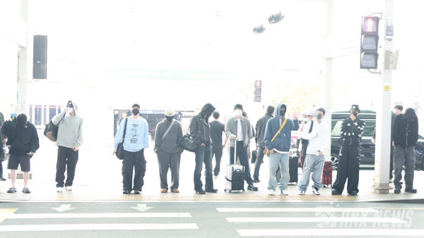 Seventeen(에스쿱스, 조슈아, 준, 호시, 우지, 디에잇, 민규, 도겸, 버논, 디노, 디에잇) [사진/영상=RNX news]