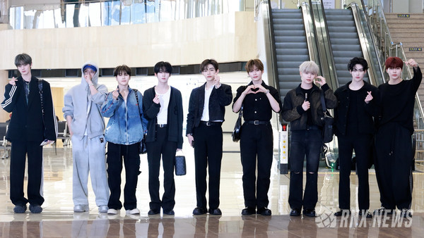 그룹 ZEROBASEONE (김지웅, 장하오, 성한빈, 석매튜, 김태래, 리키, 김규빈, 박건욱, 한유진)  [사진=RNX news]