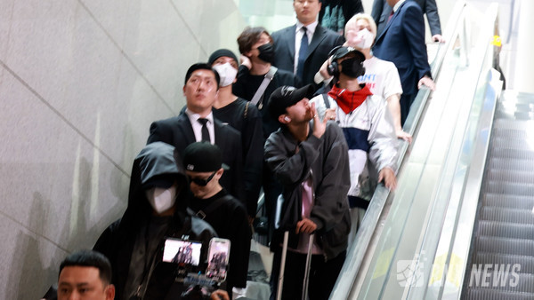 Seventeen(에스쿱스, 조슈아, 준, 호시, 우지, 디에잇, 민규, 도겸, 버논, 디노, 디에잇) [사진/영상=RNX news]